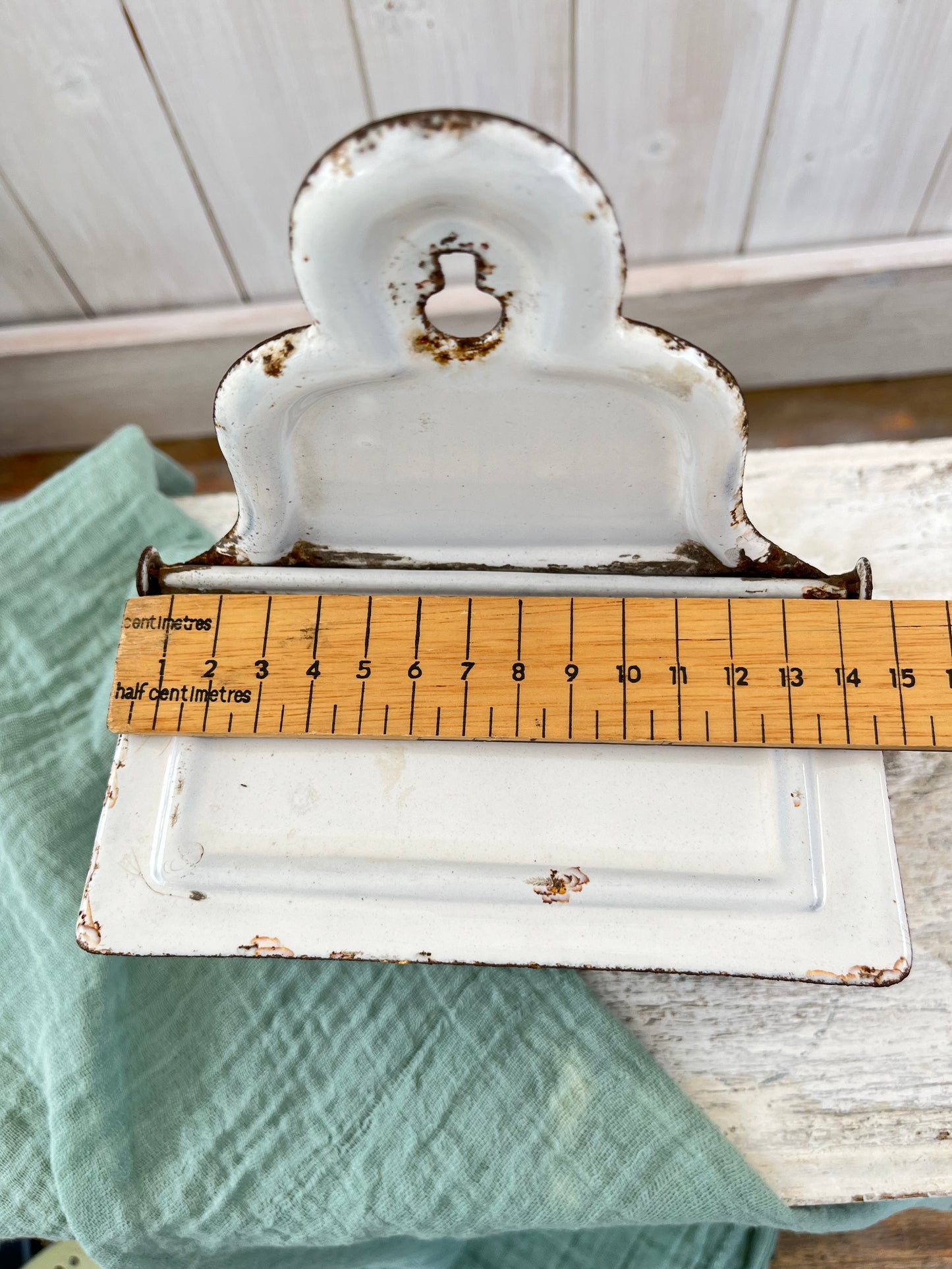 Vintage Belgian Enamel Allumettes Match Box. Chippy Etoile P.E.N. 1930s